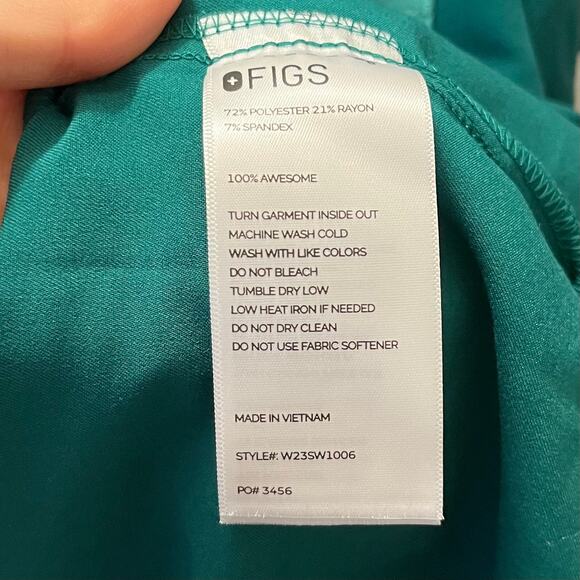 NWT FIGS Catarina Contrast One Pocket Scrub Top Hunter Green 2XL Medical Nurse - Picture 8 of 8